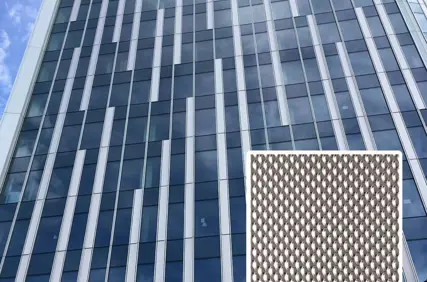 Fasad, rostfritt präglat material Fasad, rostfritt präglat material